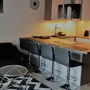 apartament-new-york-rozana-19.poznan-hotels.com/